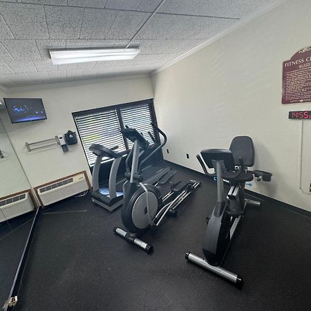 מלון Ramada By Wyndham Newark/Wilmington מראה חיצוני תמונה