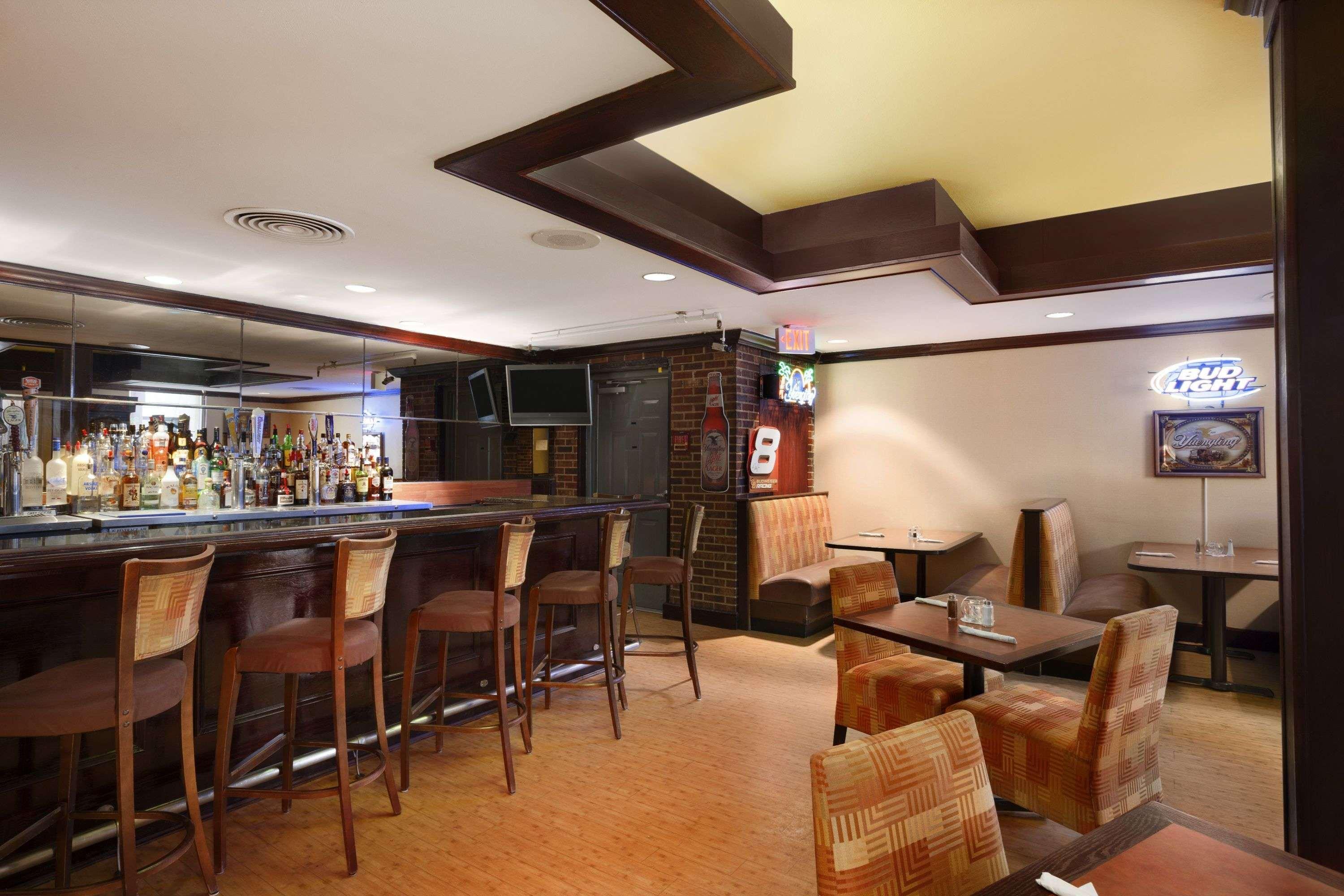 מלון Ramada By Wyndham Newark/Wilmington מראה חיצוני תמונה