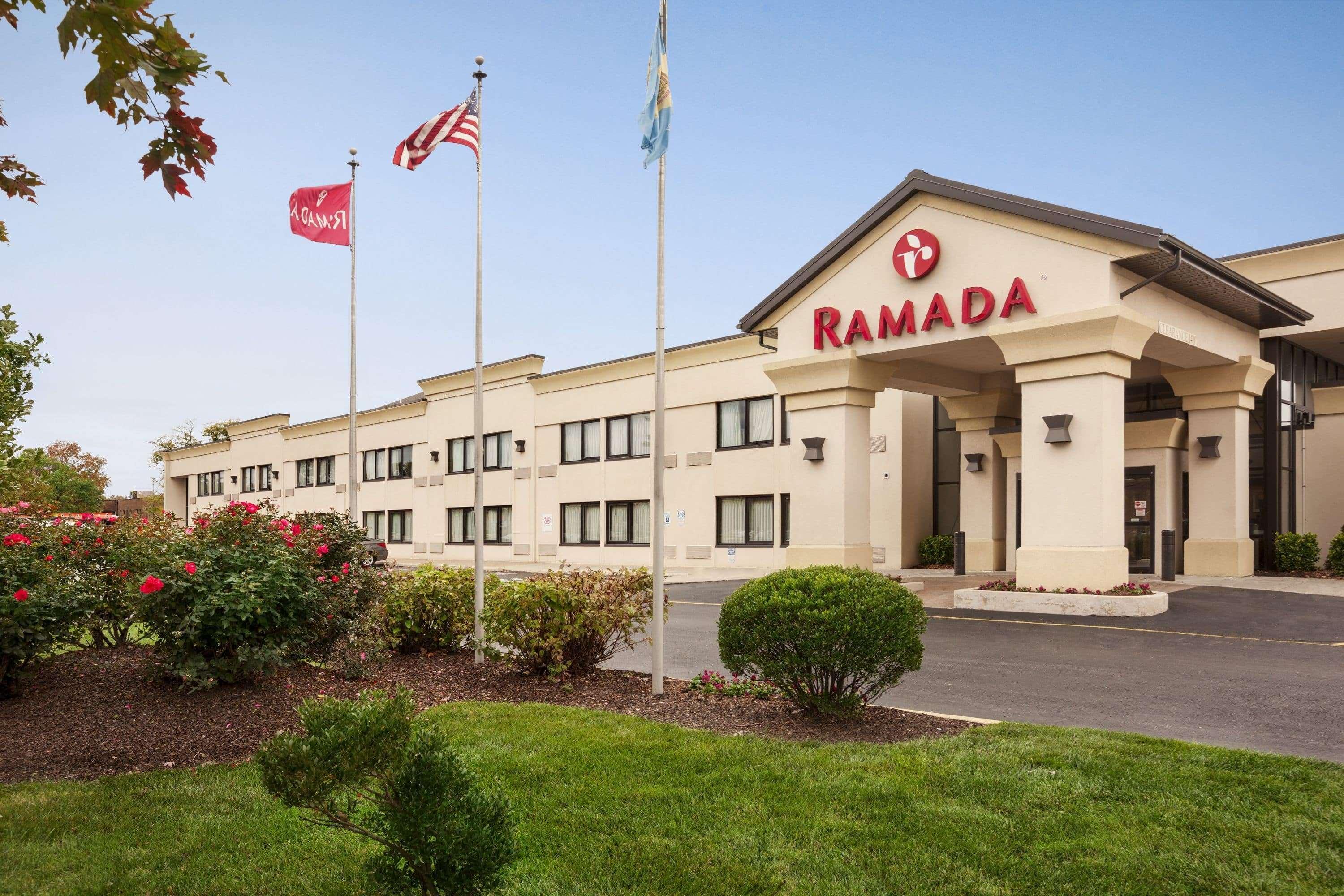מלון Ramada By Wyndham Newark/Wilmington מראה חיצוני תמונה