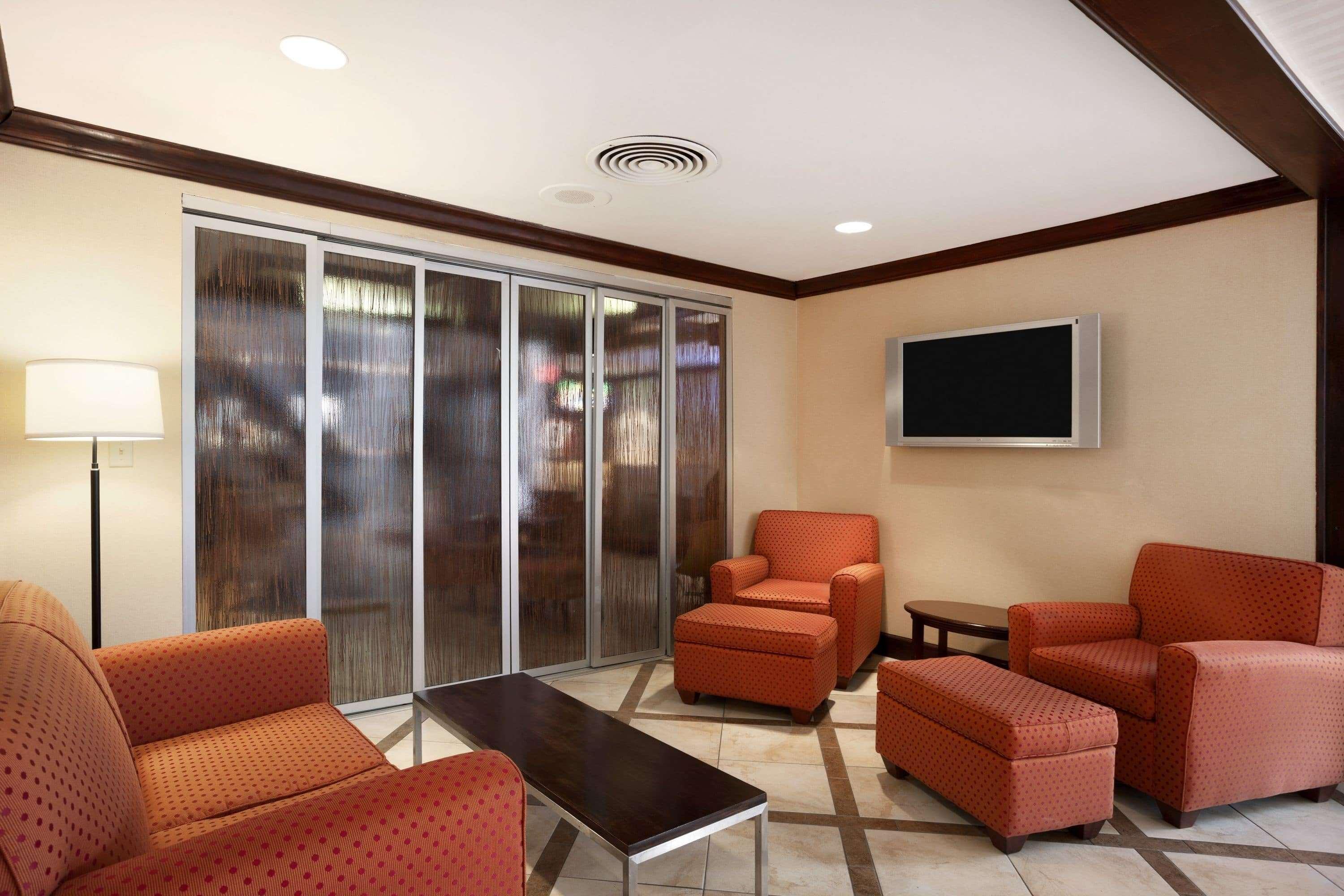 מלון Ramada By Wyndham Newark/Wilmington מראה חיצוני תמונה