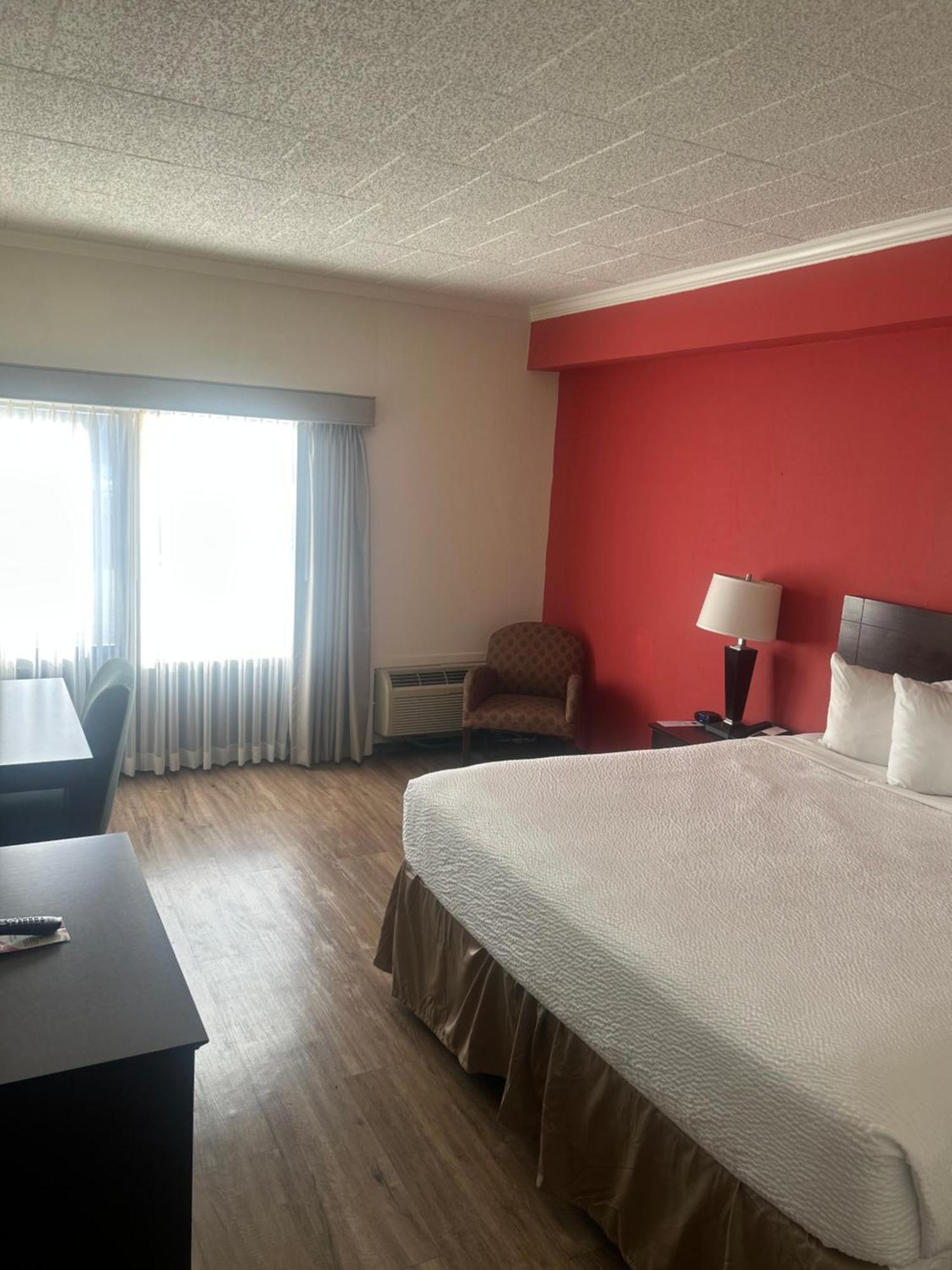 מלון Ramada By Wyndham Newark/Wilmington מראה חיצוני תמונה