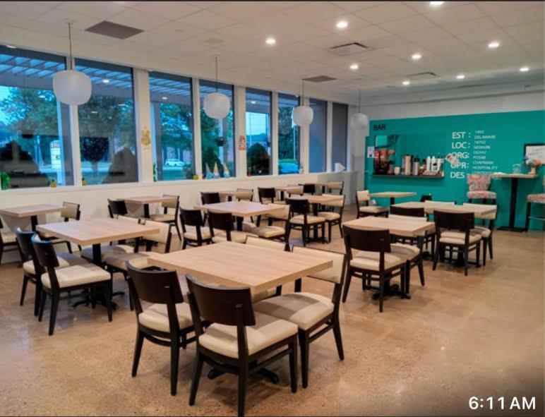 מלון Ramada By Wyndham Newark/Wilmington מראה חיצוני תמונה