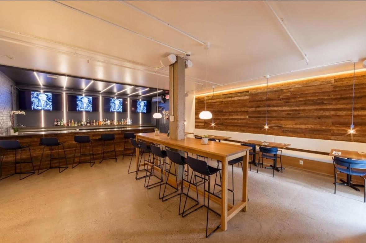 מלון Ramada By Wyndham Newark/Wilmington מראה חיצוני תמונה