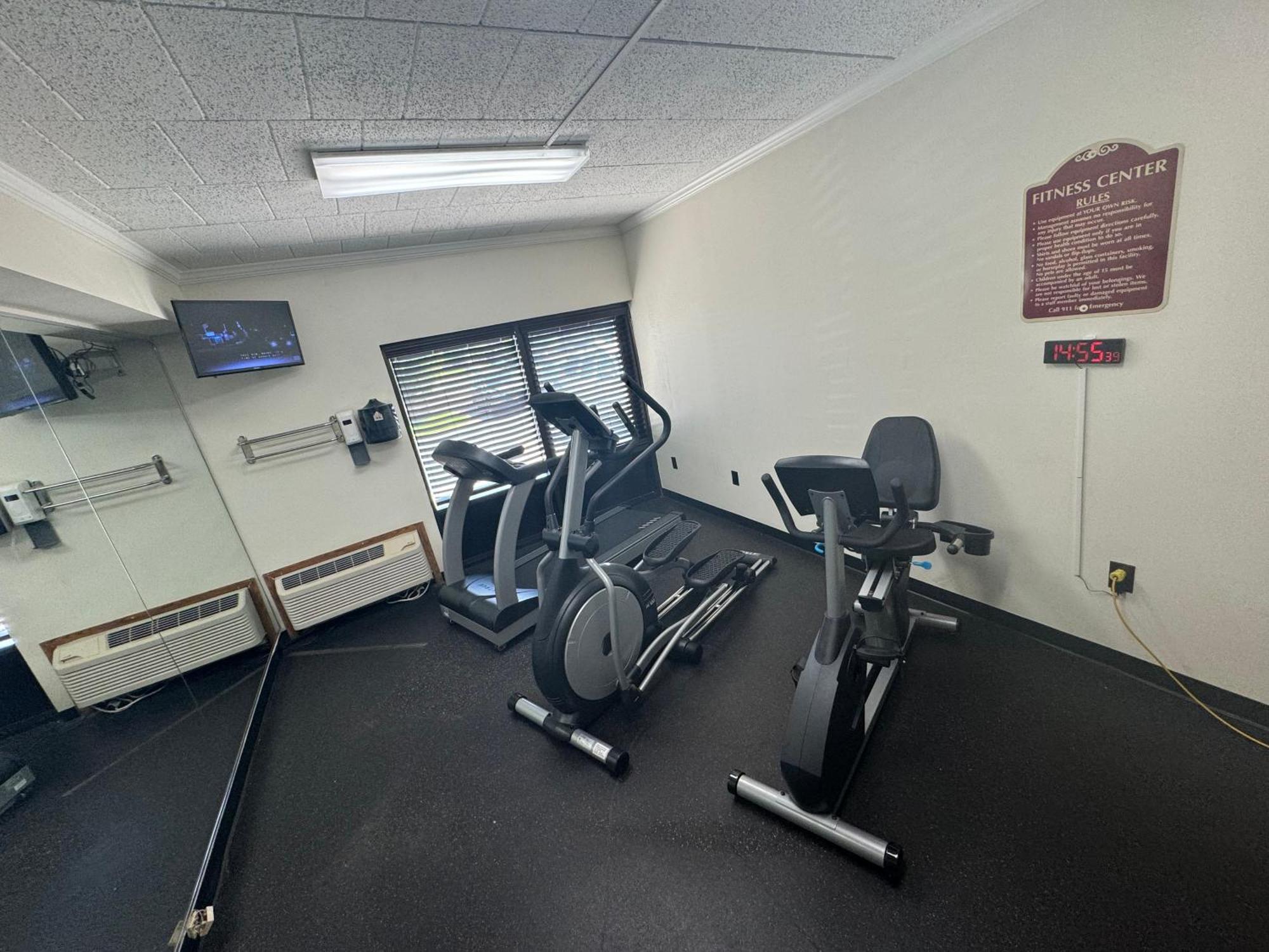 מלון Ramada By Wyndham Newark/Wilmington מראה חיצוני תמונה
